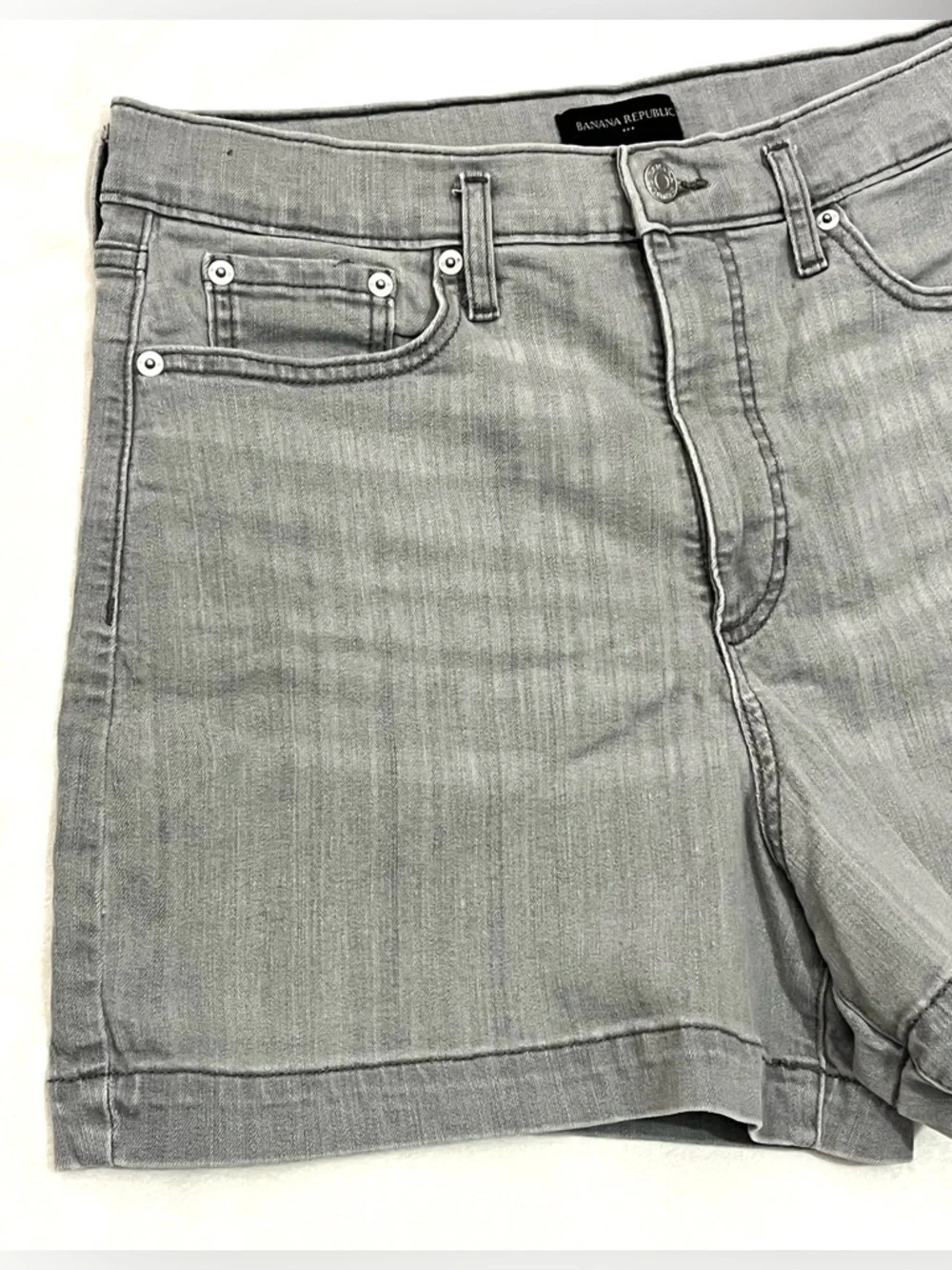 Banana Republic Women’s Light Gray Denim Shorts Plus Size 14